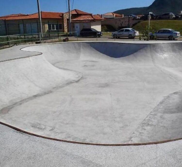 Com Entretenimento Resort *